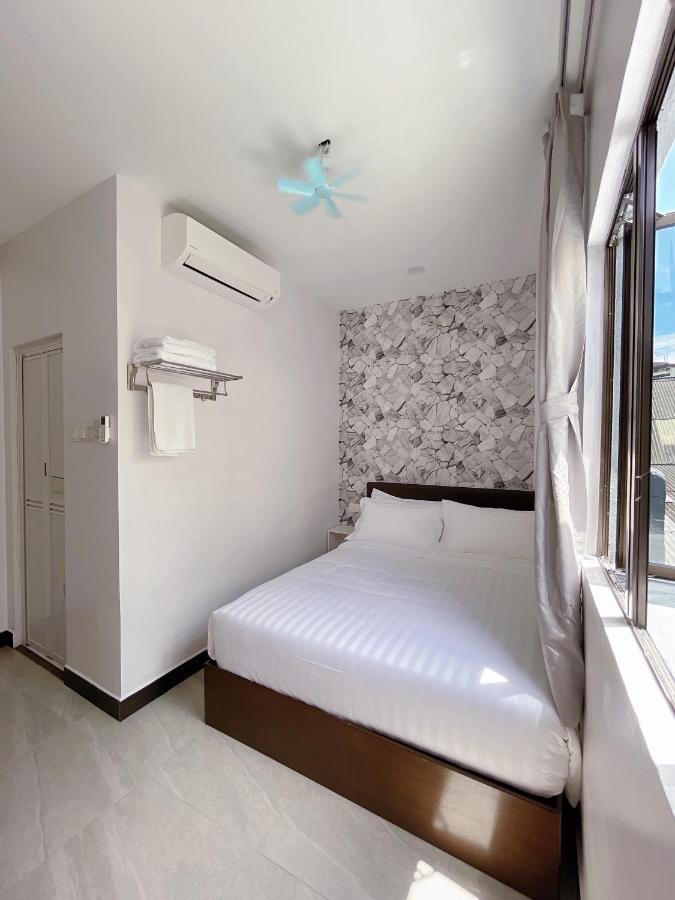 Hotel Decentraland Куала-Тренгану Экстерьер фото